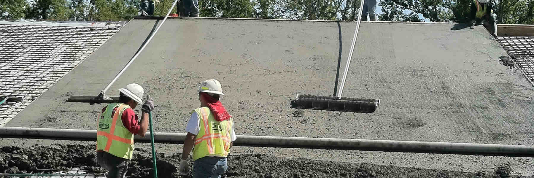 Pour concrete slopes using the Lura Screed System.